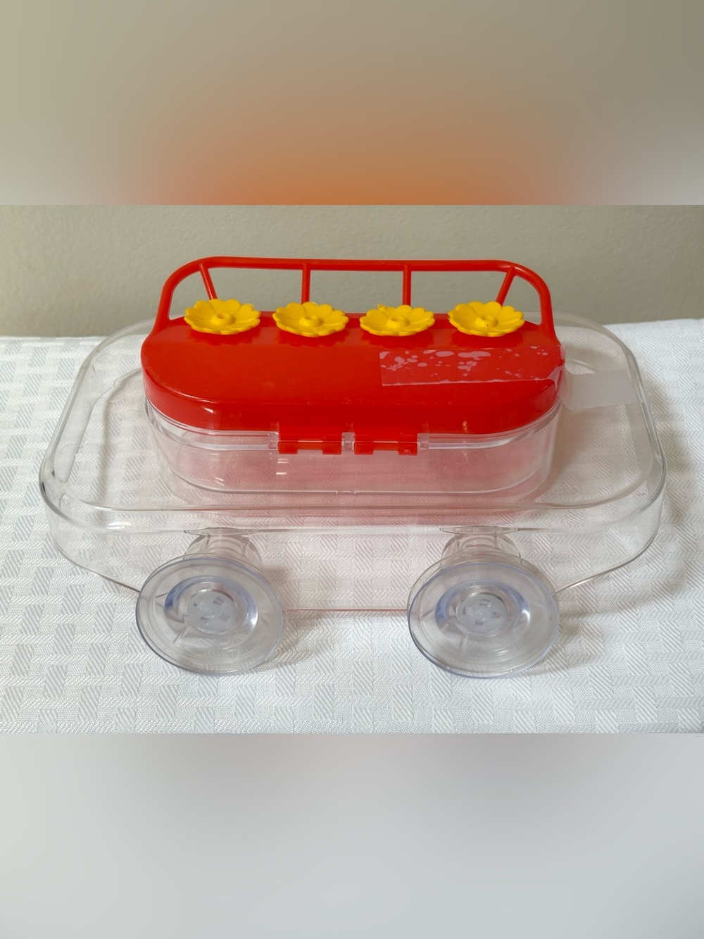Window Hummingbird Feeder 4 Flower Shaped Feeding Ports for Multiple Birds